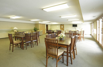 Quail Ridge Apartments in Eden Prairie, MN - Building Photo - Interior Photo