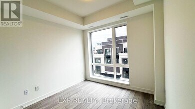 6-206 Red Squirrel Ln. in Richmond Hill, ON - Building Photo - Building Photo