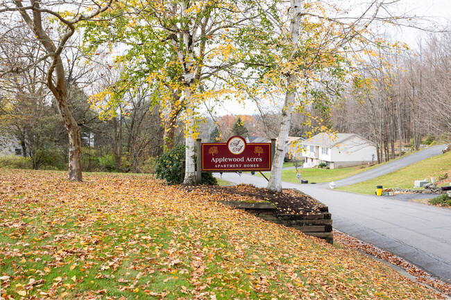 Applewood Acres in Clarks Summit, PA - Building Photo - Building Photo