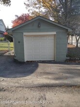 215 Grove St in Clarks Summit, PA - Building Photo - Building Photo