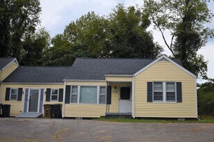 3915 Holston Hills Rd in Knoxville, TN - Building Photo