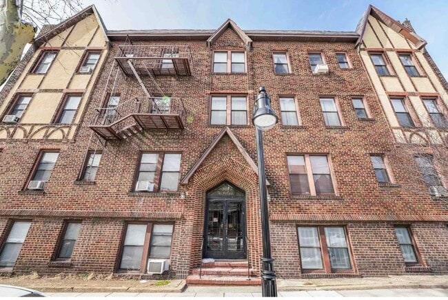 property at 301 Palisade Ave