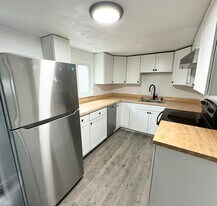 306-306 Pilgrim Way in Sharpsburg, PA - Building Photo