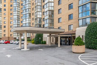The Fairways in Silver Spring, MD - Building Photo - Building Photo