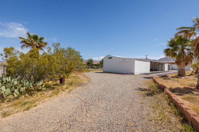 320 Anderson Ln in Littlefield, AZ - Building Photo - Building Photo