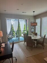 407 Pratt Dr SE, Unit 1101 in Atlanta, GA - Foto de edificio - Building Photo