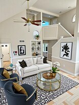 1015 Green Meadow St in Beaumont, TX - Building Photo