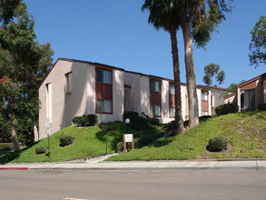 The Aztec Apartments in La Mesa, CA - Building Photo - Building Photo