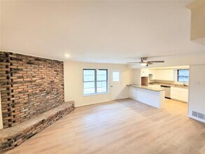 174 Circle Dr in Denison, TX - Building Photo - Building Photo