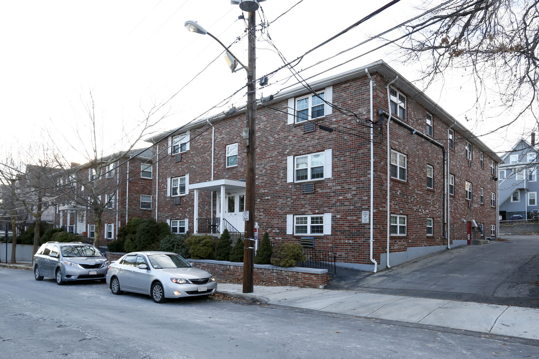 112 Sycamore St in Somerville, MA - Foto de edificio