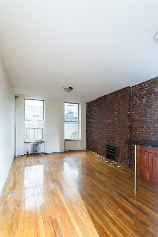 95 Perry St