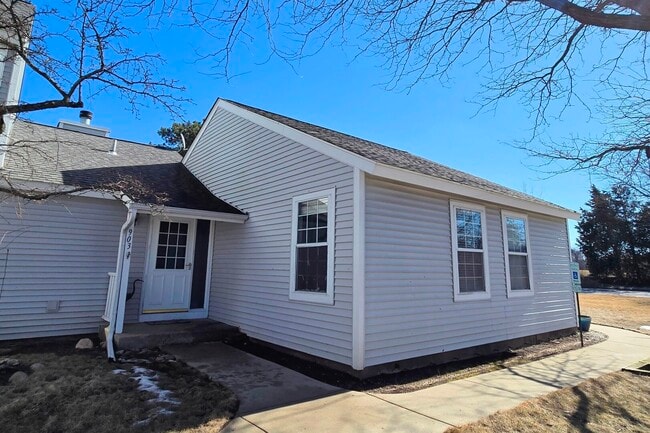 property at 903 Bidwell Dr