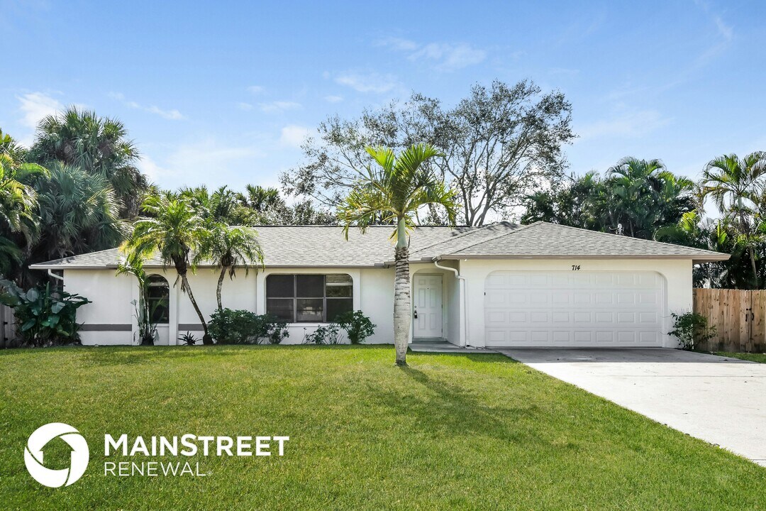 714 SW 10th Terrace in Cape Coral, FL - Building Photo
