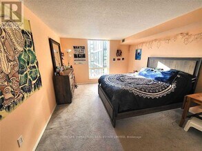 701-701 King St W in Toronto, ON - Building Photo - Building Photo