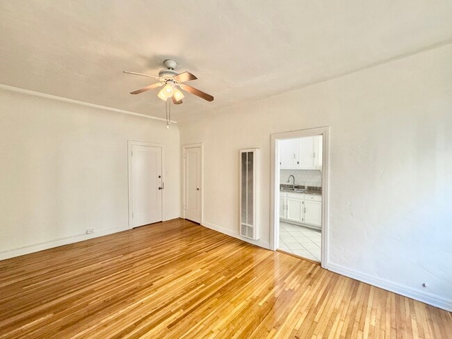 property at 625 Cochran Ave