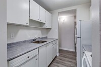 Sabra Apartments in Saskatoon, SK - Building Photo - Building Photo