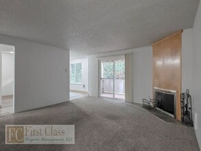 3648 SW Beaverton Hillsdale Hwy in Portland, OR - Building Photo - Building Photo