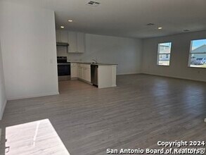 13327 Laffoon Wy in San Antonio, TX - Building Photo - Building Photo