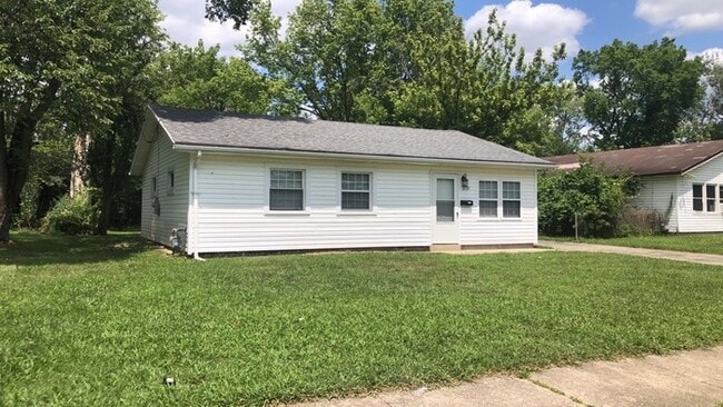 3939 Prescott Ave in Dayton, OH - Foto de edificio - Building Photo