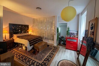 4925 Cedar Ave in Philadelphia, PA - Building Photo - Building Photo