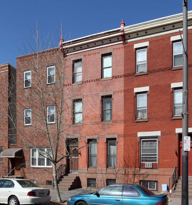 1512 S Broad St in Philadelphia, PA - Foto de edificio