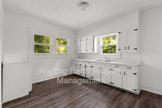 405 Swann Dr in Birmingham, AL - Building Photo - Building Photo