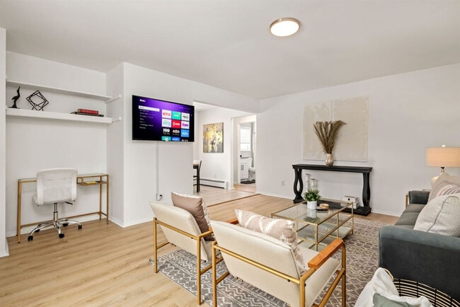 22 2nd St