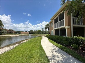 1875 Florida Club Dr in Naples, FL - Building Photo - Building Photo
