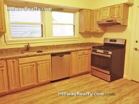 51 Custer St in Boston, MA - Building Photo