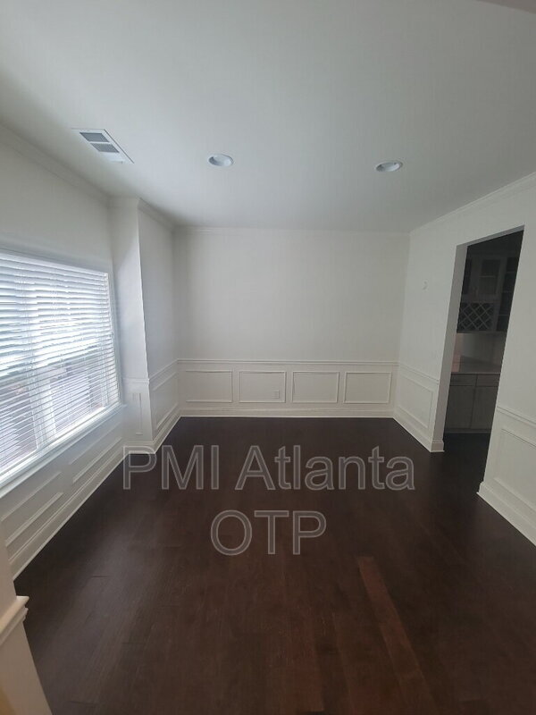 255 Ismal Dr SW in Atlanta, GA - Building Photo - Building Photo