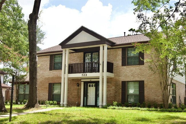 property at 723 Leaflet Ln