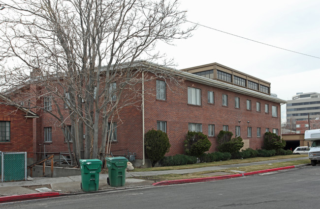 Ryland Court Apartments in Reno, NV - Building Photo - Building Photo