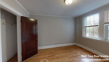119 College Ave, Unit 2 in Somerville, MA - Foto de edificio - Building Photo