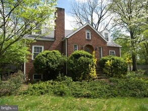 7610 Rudyard St in Falls Church, VA - Building Photo - Building Photo