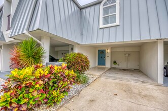 382 Golfview Rd in North Palm Beach, FL - Building Photo - Building Photo
