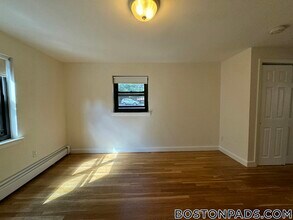 46 Harvard St in Brookline, MA - Building Photo - Building Photo