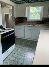 1045 Paintertown Rd in Irwin, PA - Foto de edificio - Building Photo