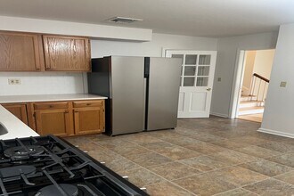10 Gwynne Ct in Closter, NJ - Building Photo - Building Photo
