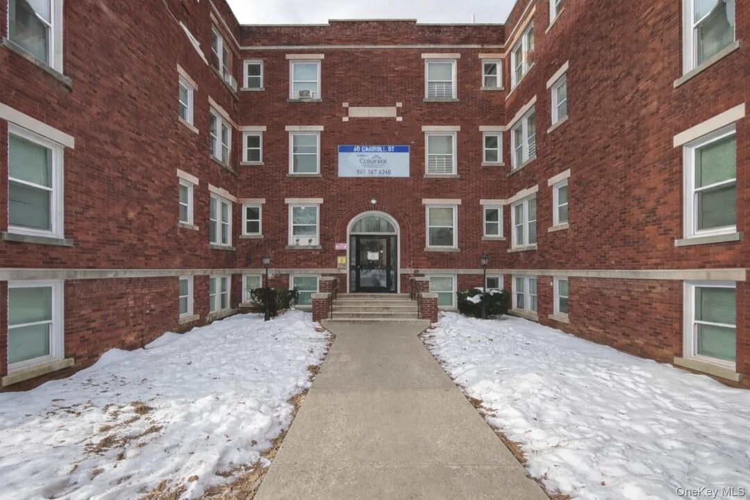 60 Carroll St in Poughkeepsie, NY - Building Photo