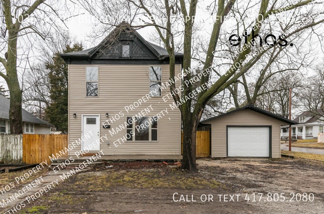 property at 1035 N Broadway Ave