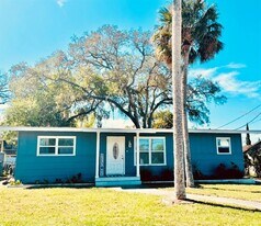 16 Jeff Rd in Largo, FL - Building Photo