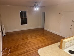 14 Church Ave, Unit 2A in Woburn, MA - Building Photo - Building Photo