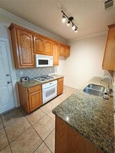 4231 Towne Lake Ct in Irving, TX - Building Photo - Building Photo