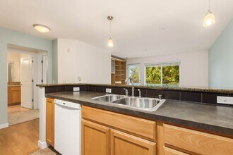 12534 15th Ave NE in Seattle, WA - Building Photo - Building Photo