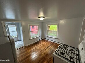 63 Bridge Dr in Albany, NY - Building Photo - Building Photo