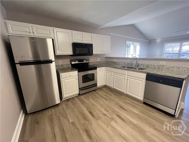 100 Fair Oaks Dr in Athens, GA - Building Photo - Building Photo