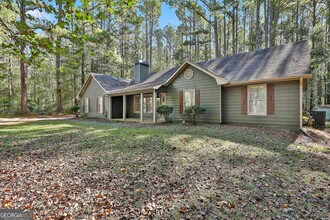 37 7 Pines Cir in Newnan, GA - Building Photo - Building Photo