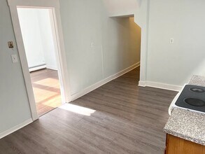 39 Shepard St, Unit First Floor in New Haven, CT - Foto de edificio - Building Photo