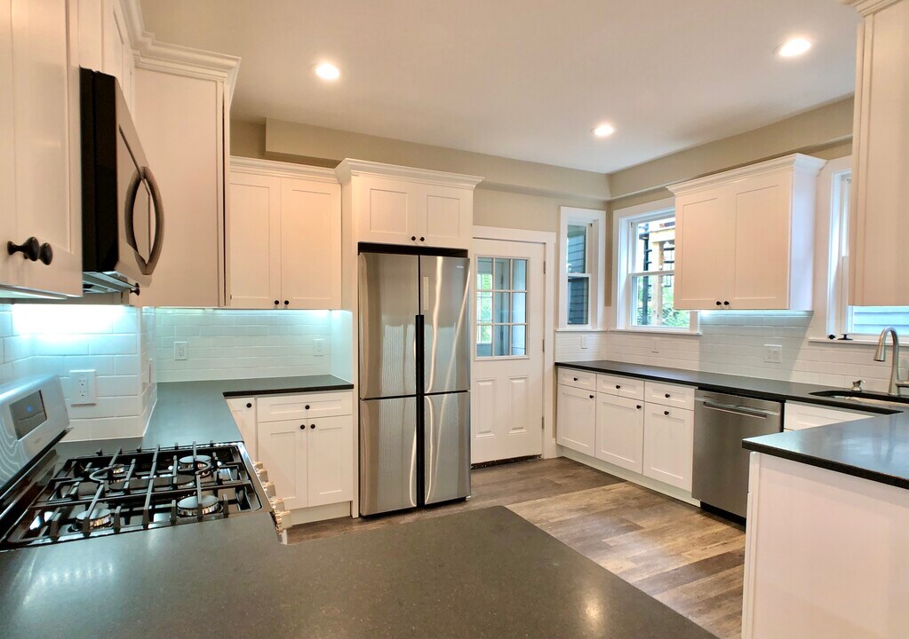 34 Evergreen St, Unit 1 in Boston, MA - Building Photo