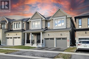 234 Wesmina Ave in Whitchurch-Stouffville, ON - Building Photo